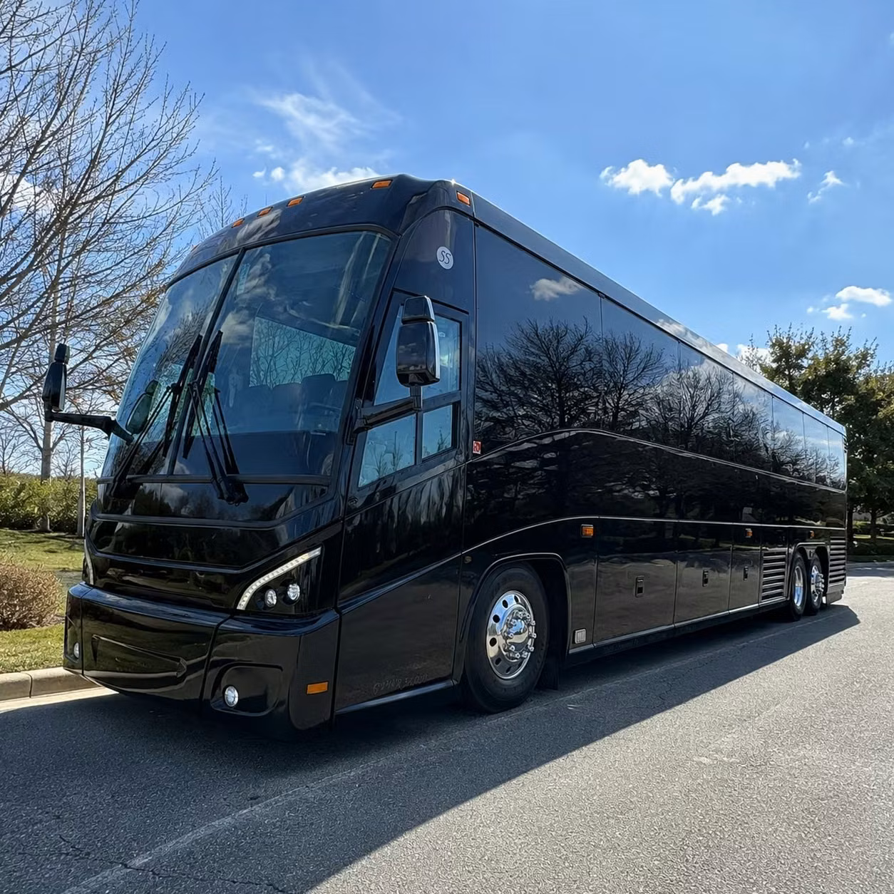 corporate event shuttles and off site meeting transportation in norwalk